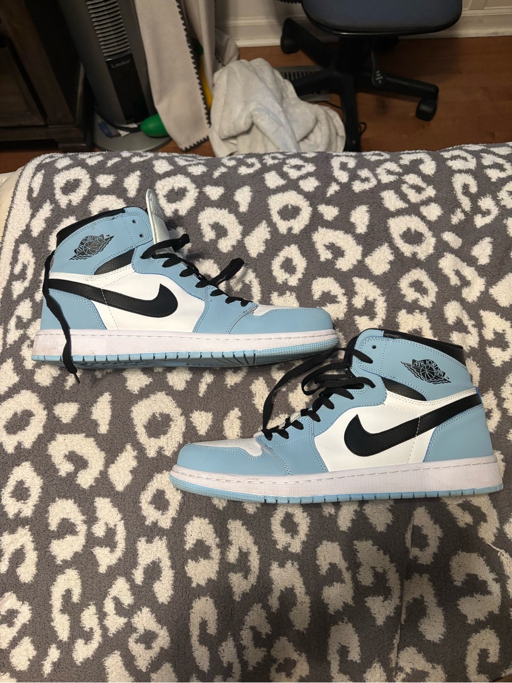 Jordan 1 UNC